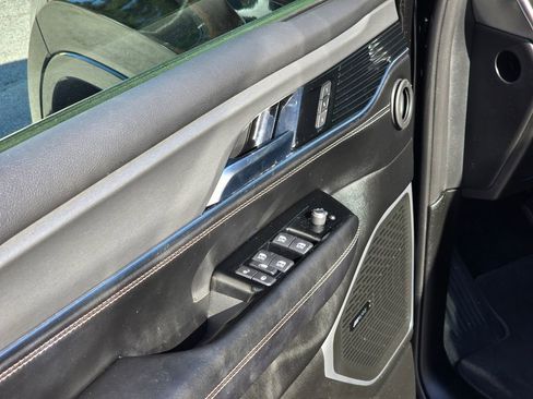 Used 2023 Jeep Wagoneer Series II image 39