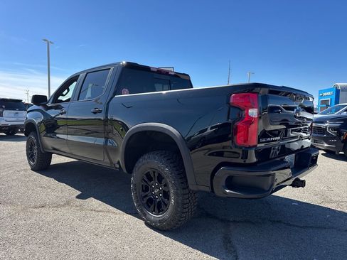 New 2026 Chevrolet Silverado 1500 ZR2 image 7