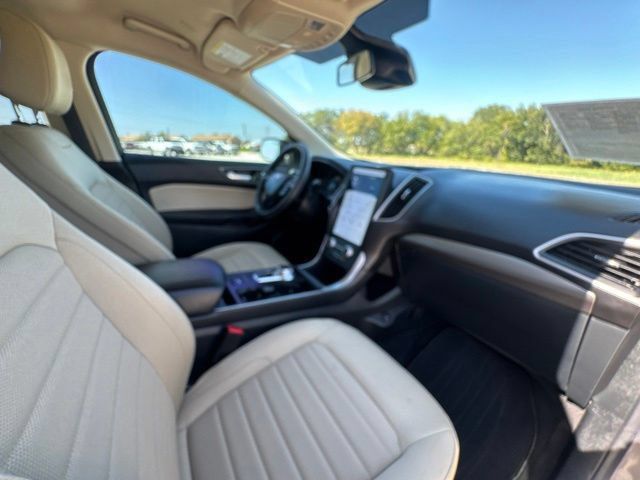 Used 2022 Ford Edge SE w/ Black Appearance Package AWD/4WD image 15