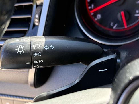 Used 2023 Toyota Camry XSE w/ Navigation Package image 19