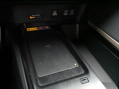 Certified 2025 Toyota Camry SE image 28