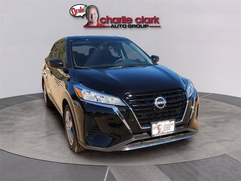 Used 2025 Nissan Kicks Play S image 7
