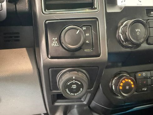 Used 2019 Ford F150 XLT w/ Equipment Group 302A Luxury AWD/4WD image 13