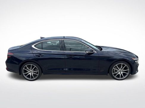 Used 2023 Genesis G70 2.0T RWD image 10