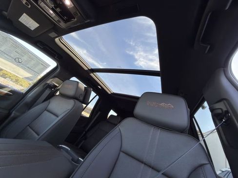 New 2026 Chevrolet Tahoe High Country AWD/4WD image 21