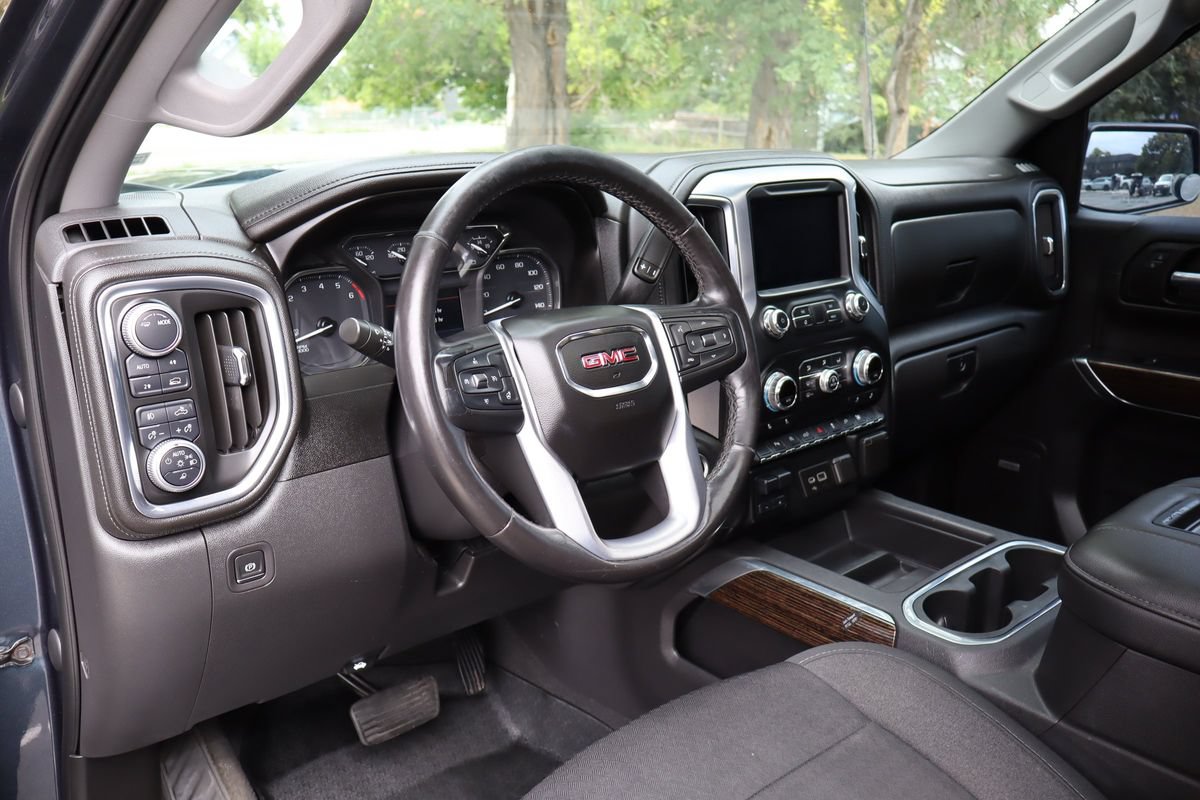 Used 2020 GMC Sierra 1500 Elevation w/ Elevation Value Package AWD/4WD image 15