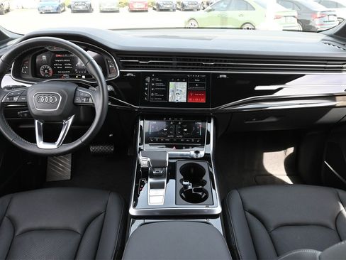 Used 2025 Audi Q7 3.0T Premium Plus w/ Premium Plus Package image 4