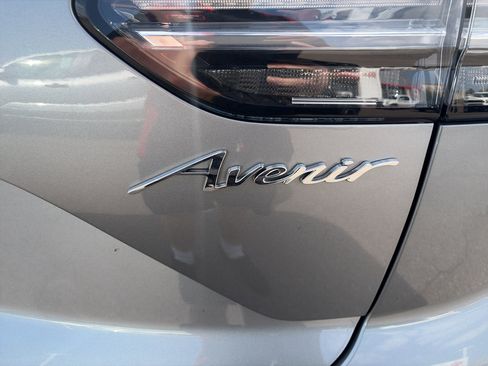Used 2023 Buick Envision Avenir AWD/4WD image 30