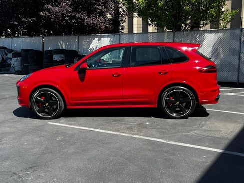 Used 2016 Porsche Cayenne GTS AWD/4WD image 4