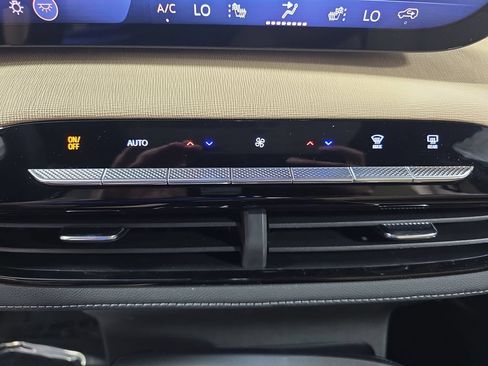New 2026 Buick Enclave Preferred w/ Power Package AWD/4WD image 23