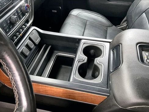 Used 2019 Chevrolet Silverado 2500 LTZ w/ Duramax Plus Package image 16