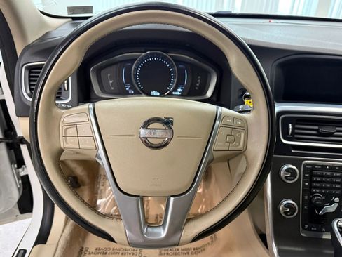 Used 2015 Volvo S60 T5 Premier image 27