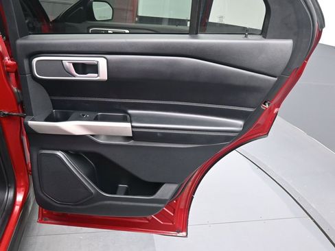 Certified 2020 Ford Explorer XLT w/ Equipment Group 202A image 12