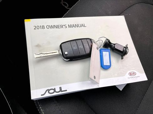 Used 2018 Kia Soul + image 14
