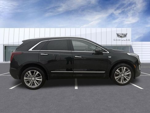 Certified 2025 Cadillac XT5 Premium Luxury image 1