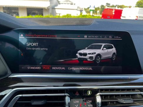 Used 2019 BMW X5 xDrive40i w/ Convenience Package AWD/4WD image 32