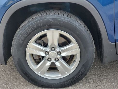Certified 2019 Chevrolet Trax LT w/ Driver Confidence Package AWD/4WD image 6