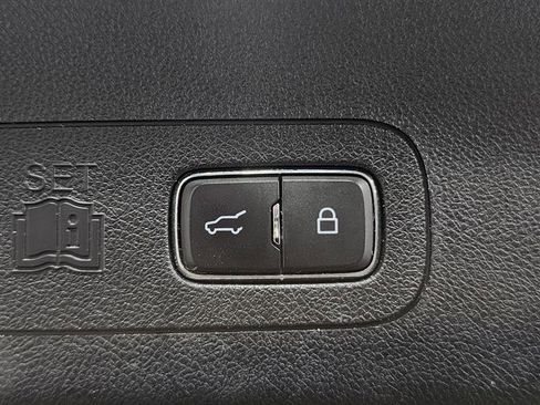 Used 2021 Lincoln Aviator Reserve w/ Equipment Group 210A AWD/4WD image 13