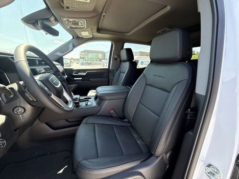 New 2026 GMC Sierra 1500 Denali w/ Denali Reserve Package AWD/4WD image 11