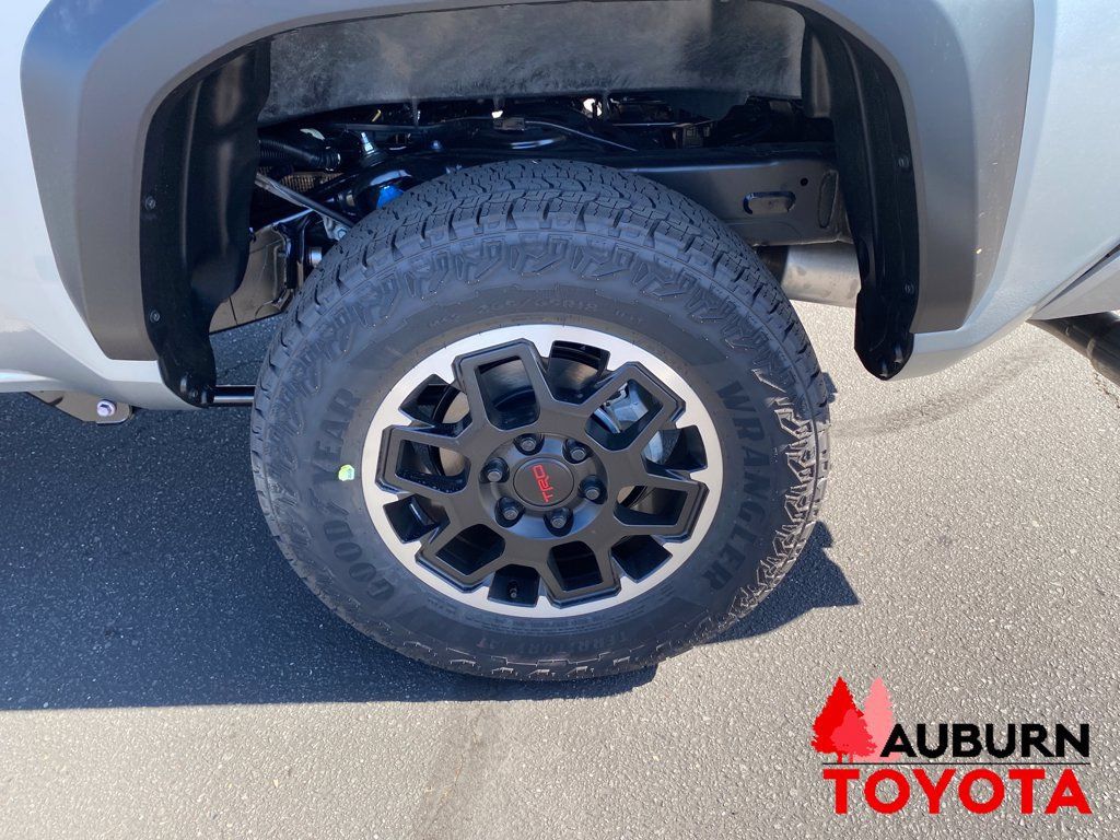 New 2026 Toyota Tacoma TRD Off-Road w/ TRD Off Road Premium Package AWD/4WD image 22