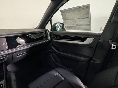 New 2026 Porsche Cayenne S AWD/4WD image 23