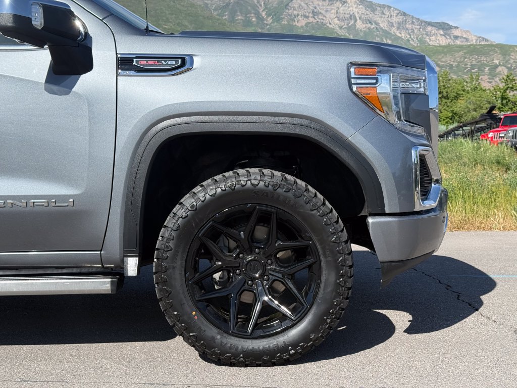 Used 2019 GMC Sierra 1500 Denali w/ Denali Ultimate Package AWD/4WD image 3