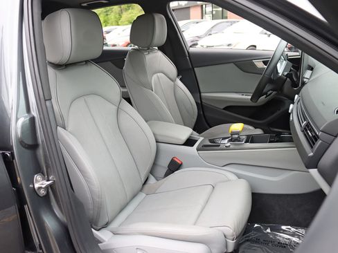 Used 2021 Audi A4 2.0T Premium Plus w/ Premium Plus Package AWD/4WD image 29