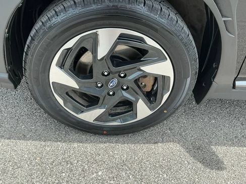 Certified 2024 Subaru Crosstrek 2.5i Limited AWD/4WD image 11