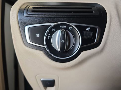 Certified 2019 Mercedes-Benz GLC 300 GLC 300 image 28