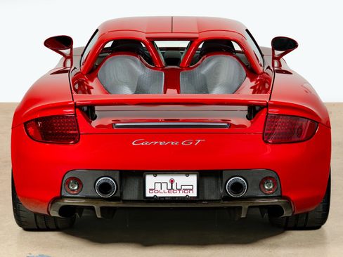 Used 2004 Porsche Carrera GT RWD image 8