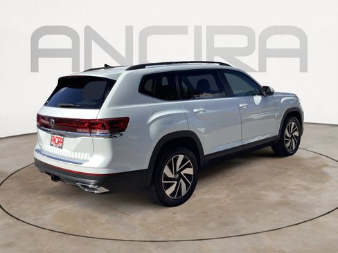 New 2026 Volkswagen Atlas SE FWD image 8