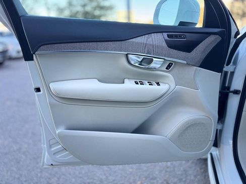 Used 2021 Volvo XC90 T6 Inscription w/ Advanced Package image 12