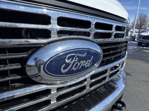 New 2025 Ford F350 XL w/ XL Chrome Package image 9