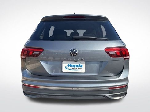 Used 2024 Volkswagen Tiguan SE image 7