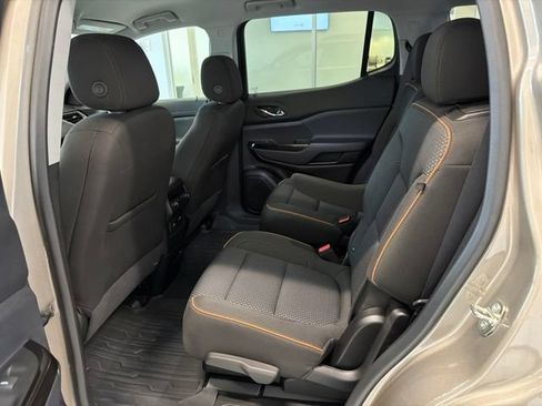 Used 2023 GMC Acadia AT4 AWD/4WD image 14