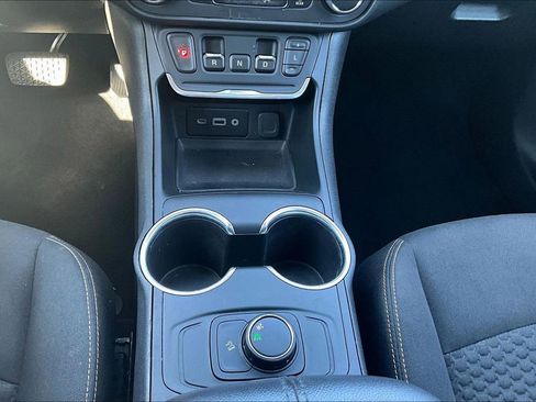 Used 2019 GMC Terrain SLE FWD image 16