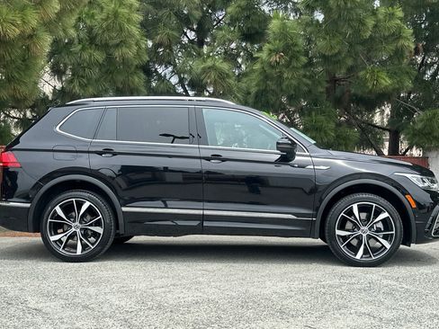 Used 2022 Volkswagen Tiguan SEL R-Line AWD/4WD image 3