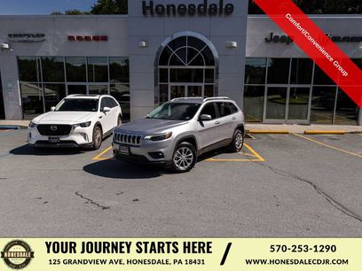 Used 2021 Jeep Cherokee Latitude Lux w/ Comfort/Convenience Group