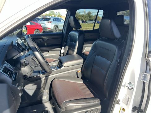 Used 2024 Honda Ridgeline Black Edition image 13