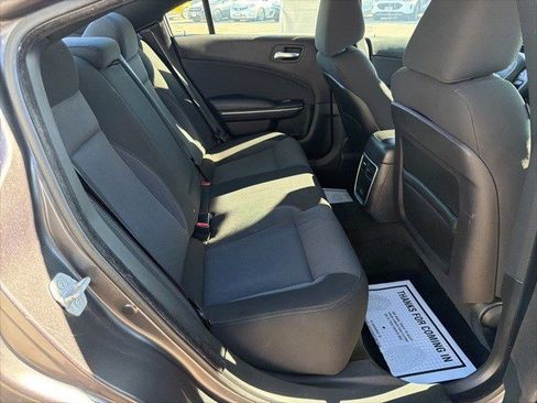 Used 2016 Dodge Charger SE w/ Popular Equipment Group image 15