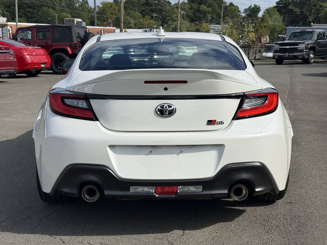 Used 2025 Toyota GR86 Premium RWD image 7