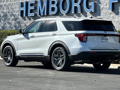 New 2026 Ford Explorer ST-Line w/ ST-Line Street Pack image 6