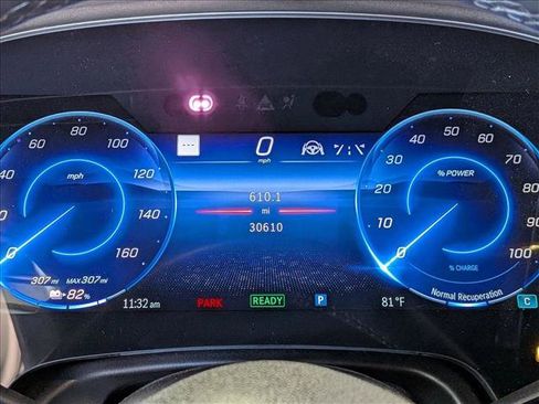 Used 2023 Mercedes-Benz EQS 580 4MATIC SUV image 10