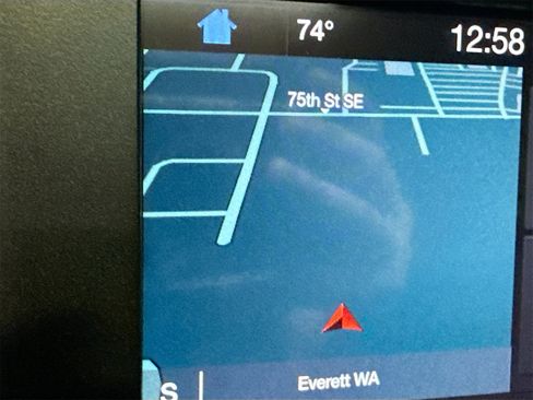 Used 2017 Ford F150 Lariat w/ Equipment Group 502A Luxury image 10