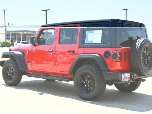 Used 2021 Jeep Wrangler Unlimited Sport AWD/4WD image 2
