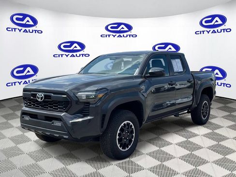 Used 2024 Toyota Tacoma 4x4 Double Cab image 7