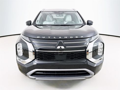 New 2025 Mitsubishi Outlander SEL image 2