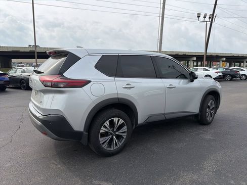 Used 2023 Nissan Rogue SV FWD image 5