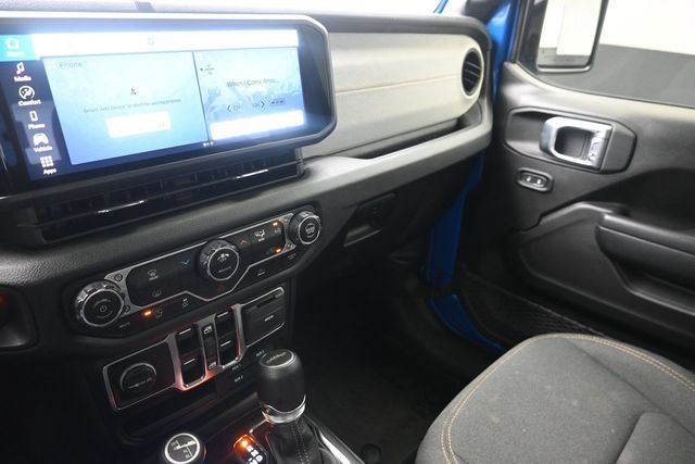 Used 2024 Jeep Gladiator Sport AWD/4WD image 27