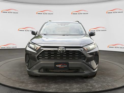 Used 2019 Toyota RAV4 LE w/ All Weather Liner Package AWD/4WD image 3